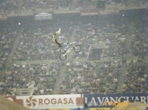 FMX 2010: Jones debuta en Barcelona y Villa deslumbra