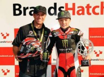 Dakota Mamola sigue los pasos de su padre Randy y entra en acción