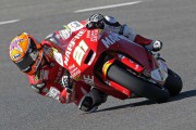 6824Julián Simón y Xavi Forés están de pruebas con sus Moto2 en Cheste