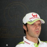 Loris Capirossi sigue con molestias en su hombro derecho
