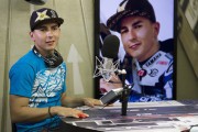 [Vídeo] Jorge Lorenzo visitó Radio Deejay en Italia