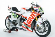 Cecchinello confirma que Elías seguirá todo 2011 en MotoGP con ellos