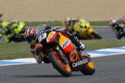 8224Marc Márquez comete un error en la carrera de Moto2 en Estoril 2011