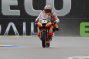 Marc Márquez ha tenido un problema en la sesión matinal de Moto2 en Assen