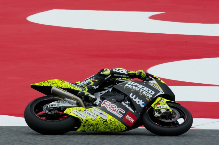 Andrea Iannone de nuevo de remontada en Moto2 en Catalunya 2011