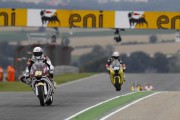 13394El equipo QMMF Racing no tiene mucha suerte en Moto2 en Sachsenring