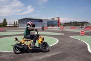 13914Honda te da clases de conducción