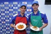 Eugene Laverty y Marco Melandri se atreven con los fogones en Silverstone