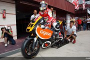 Julián Simón se prueba en Albacete con una Moto2