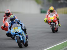 Álvaro Bautista a lo grande en Sachsenring contra Hayden y Rossi