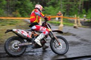14713El equipo español senior sigue 2º tras la tercera jornada ISDE 2011