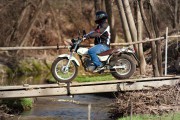 15454Suzuki RV125 VanVan el “big foot” de las motos