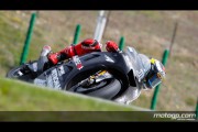 Los pilotos del Yamaha Factory Racing estrenan la 1000cc en Brno