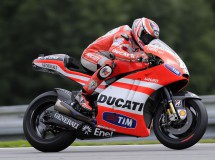 Hayden y Rossi a por todas con la GP11.1 tras el test de Brno