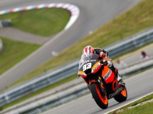 Marc Márquez a pelear en la FP3 con su Moto2 en Brno