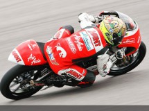 Johann Zarco es el más rápido del warm up de 125cc en Brno