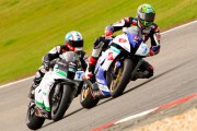 17120Davies gana la carrera de SuperSport en Nürburgring
