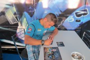 19339MotoGP disfruta de la visita de Stampii en Motorland