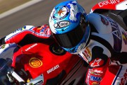 17099Carlos Checa gana la primera manga SBK en Nürburgring