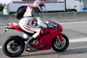 19822Ducati 1199 Panigale, pillada de nuevo