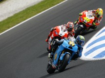 Bautista acaba por el suelo en Phillip Island