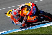 21081Stoner manda en la FP1 de Phillip Island