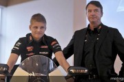 Niklas Ajo y su equipo TT Motion Events preparados para Moto3