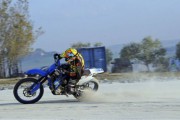 29241Rossi y su pista de dirt track con Pasini, Iannone y Cairoli