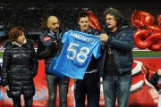 Marco Simoncelli recibe un bonito homenaje del Nápoles