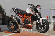 KTM presenta la Duke 690 Track