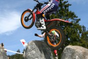 38310Adam Raga gana el día 1 del Mundial de Trial Outdoor en Francia