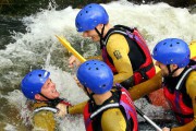 39153Haslam, Davies, Lowes y Laverty disfrutando del rafting antes de SBK