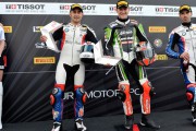 39309Rea gana la 2ª manga SBK en Donington Park con final de infarto