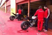 40101Test con la Ducati GP12 en Mugello y Bayliss con la Panigale
