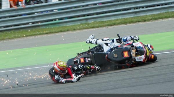 jorge lorenzo alvaro bautista accidente assen motogp