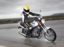 Dunlop apuesta por el StreetSmart, el neumático para las clásicas