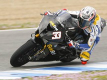Melandri y Sofuoglu los más rápidos en el día soleado de test SBK y SSP en Jerez
