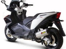 Nueva línea de escapes Akrapovic para Aprilia SRV 850 y Gilera GP800