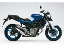 La Suzuki Gladius con la centralita de limitación de regalo