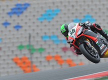 Laverty gana la segunda manga SBK en Portimao, Checa 6º y Sykes KO