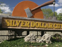 Disfruta del parque temático de Silver Dollar City, en Missouri