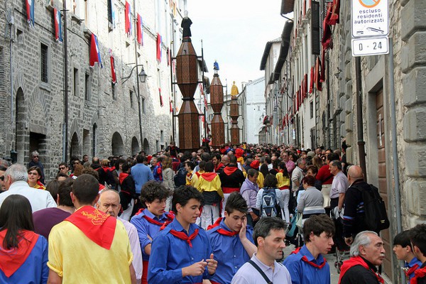 La Fiesta De Los Ceri En Gubbio