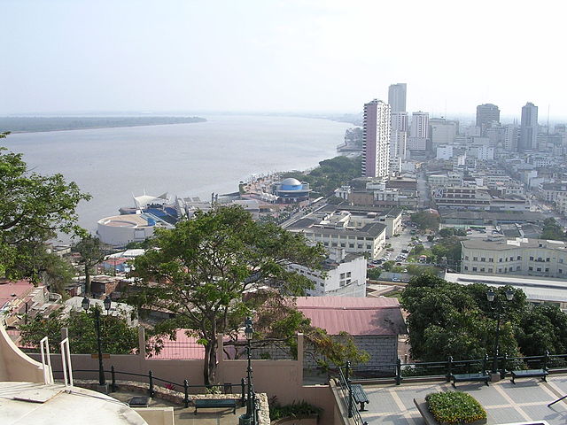 Parque El Lago En Guayaquil