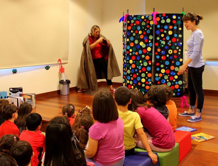 La Hora del Cuento aprende a contar cuentos a los niños en Valencia