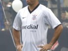 Ronaldo fue presentado con el Corinthians