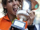 Rafa Nadal reina de nuevo en Roma tras ganar a Djokovic