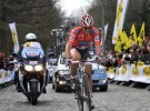 Tour de Flandes 2010: Fabian Cancellara gana la clásica de los muros