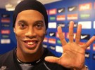 Ronaldinho regresa a Brasil para jugar en el Flamengo