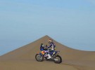 Dakar 2011 Etapa 6: Rubén Faría gana en motos y Cyril Despres recorta algo más de un minuto sobre Marc Coma