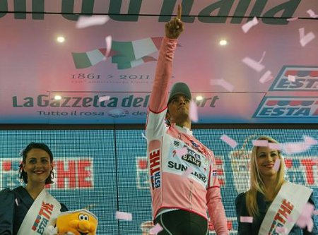 Giro de Italia 2011: Contador, insaciable, gana también la cronoescalada